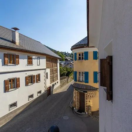 Apartment Chasa Tredeschin Scuol