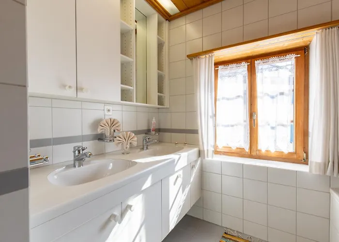 Appartement Chasa Tredeschin