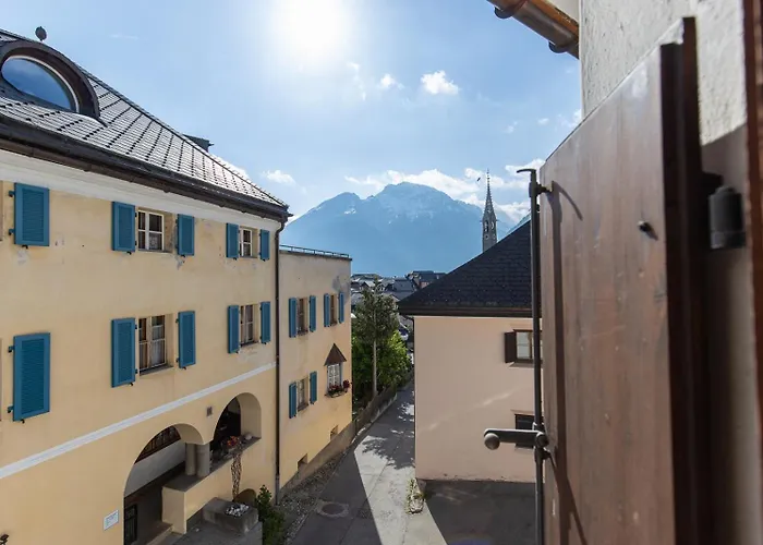 Chasa Tredeschin * Scuol