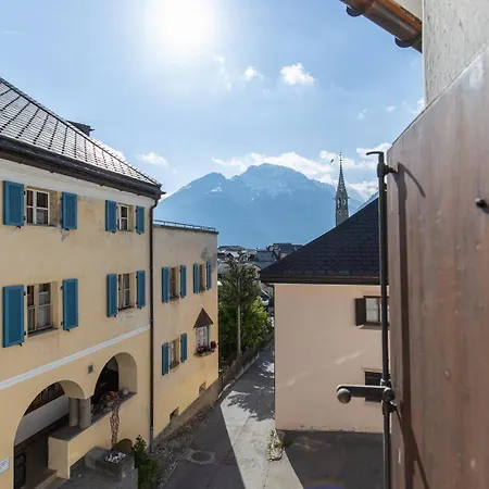 Chasa Tredeschin * Scuol