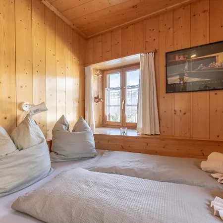 Chasa Tredeschin Scuol